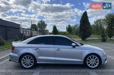 Седан Audi A3 2015 в 