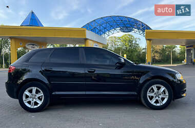 Хэтчбек Audi A3 2009 в 