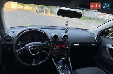 Хэтчбек Audi A3 2009 в 