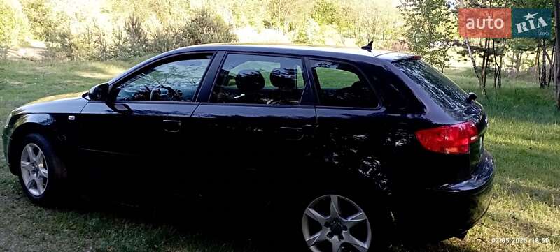 Хэтчбек Audi A3 2005 в Жовкве