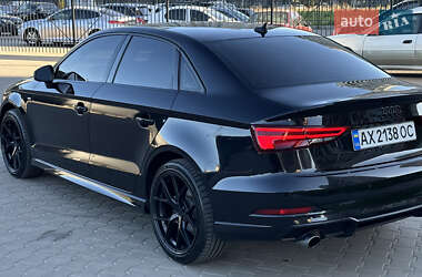 Седан Audi A3 2016 в 