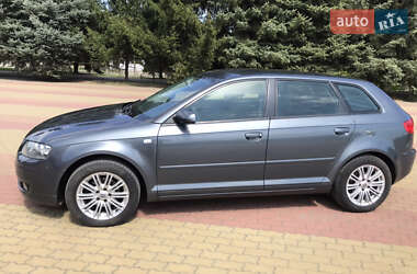 Хетчбек Audi A3 2006 в 