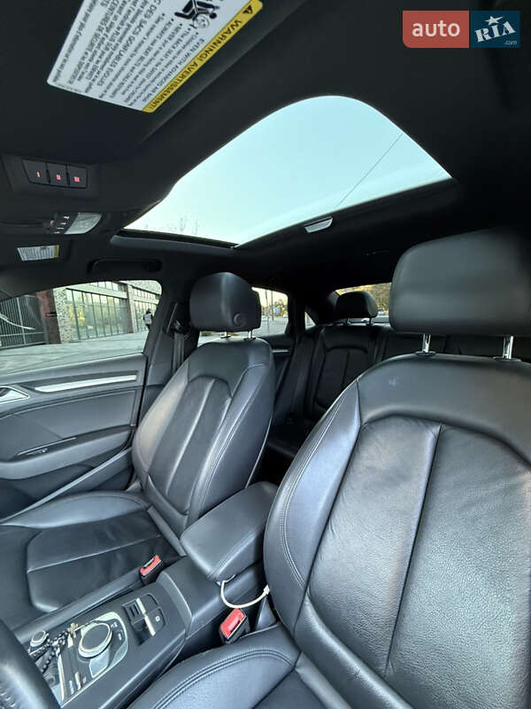 Седан Audi A3 2018 в Дніпрі