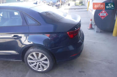 Седан Audi A3 2017 в 