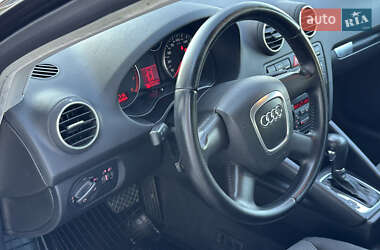 Хетчбек Audi A3 2006 в 