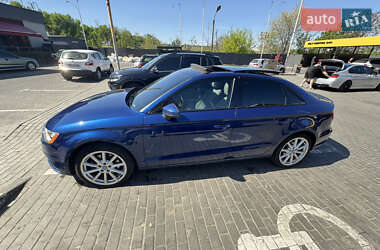 Седан Audi A3 2015 в Днепре