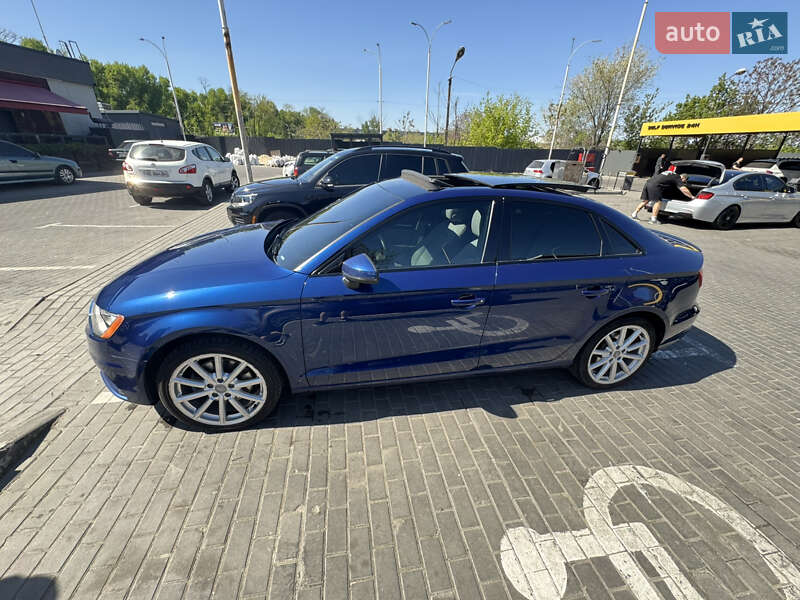 Седан Audi A3 2015 в Дніпрі