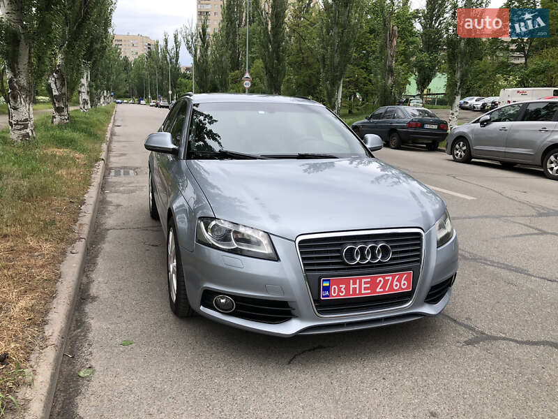 Хэтчбек Audi A3 2009 в 
