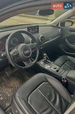 Седан Audi A3 2014 в 