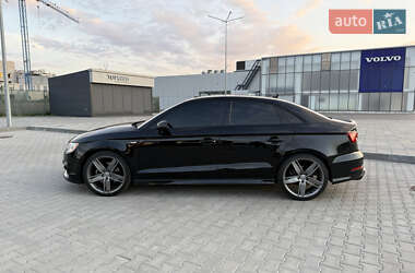 Седан Audi A3 2016 в 