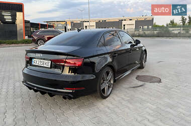 Седан Audi A3 2016 в 