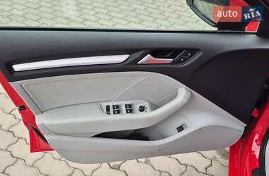 Седан Audi A3 2014 в 
