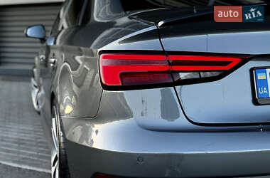 Седан Audi A3 2018 в 
