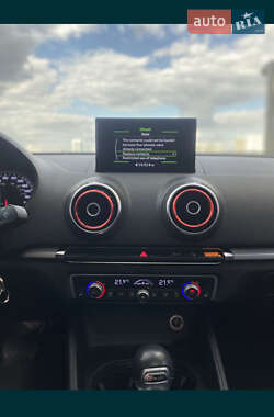 Седан Audi A3 2015 в 
