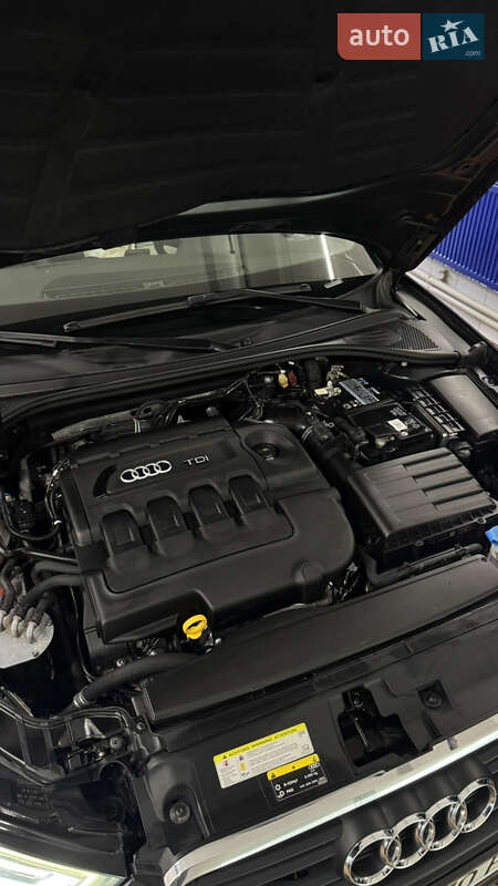 Хэтчбек Audi A3 2018 в Житомире