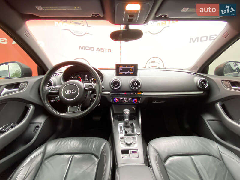 Седан Audi A3 2014 в Рівному