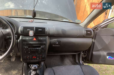 Хэтчбек Audi A3 2002 в 