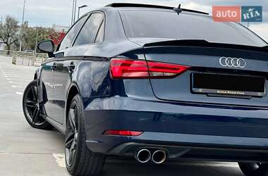 Седан Audi A3 2016 в 