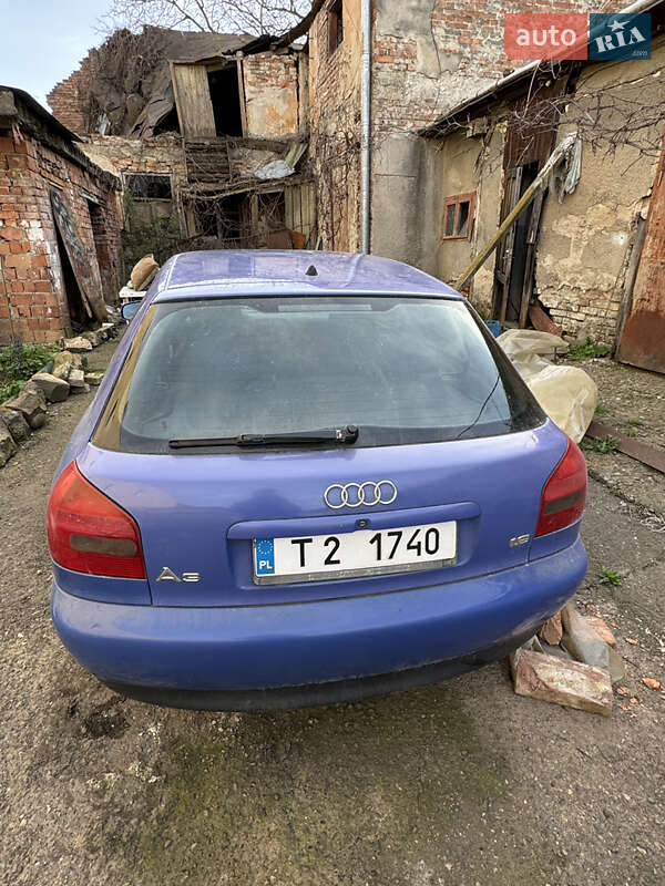 Хэтчбек Audi A3 2000 в Черновцах