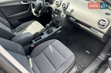 Хетчбек Audi A3 2009 в 