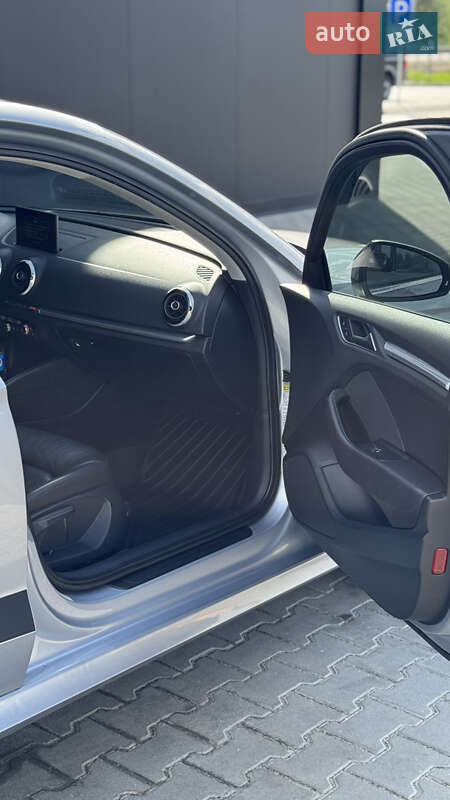 Седан Audi A3 2014 в Буче