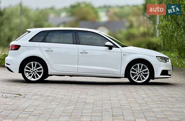 Хэтчбек Audi A3 2020 в 