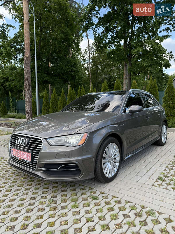 Хетчбек Audi A3 2016 в Харкові