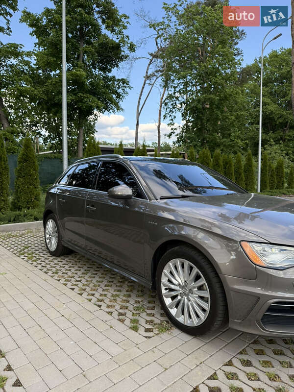 Хетчбек Audi A3 2016 в Харкові