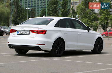 Седан Audi A3 2015 в 