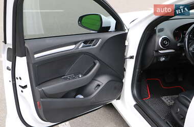 Седан Audi A3 2015 в 