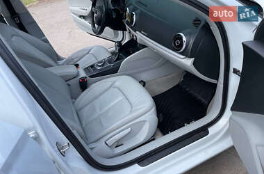 Седан Audi A3 2015 в 