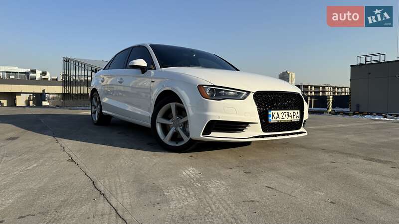 Седан Audi A3 2015 в 