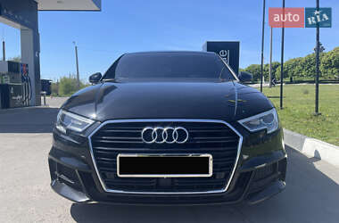 Седан Audi A3 2017 в 