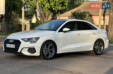 Седан Audi A3 2022 в 