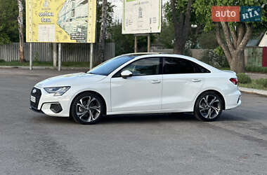 Седан Audi A3 2022 в 