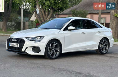 Седан Audi A3 2022 в 
