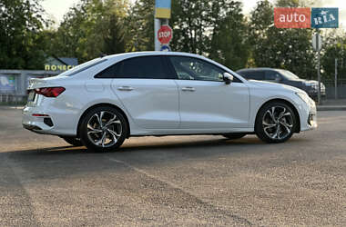 Седан Audi A3 2022 в 