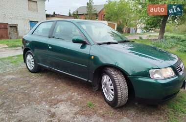 Хетчбек Audi A3 1997 в 