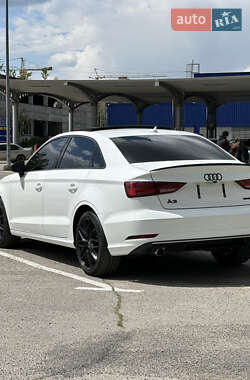 Седан Audi A3 2017 в 