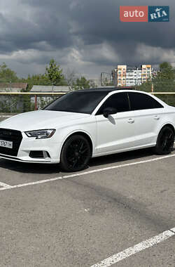 Седан Audi A3 2017 в 