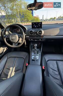 Седан Audi A3 2015 в 