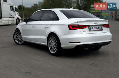 Седан Audi A3 2015 в 