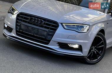 Седан Audi A3 2016 в 