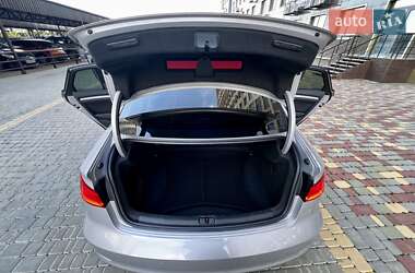 Седан Audi A3 2016 в 