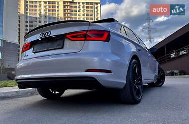 Седан Audi A3 2016 в 