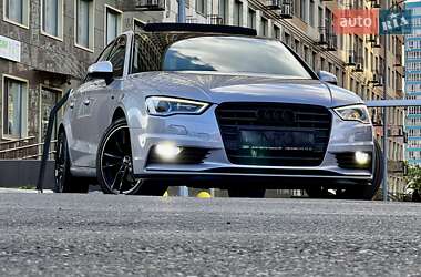 Седан Audi A3 2016 в 
