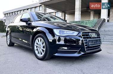 Хетчбек Audi A3 2016 в Києві