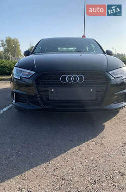 Хэтчбек Audi A3 2019 в 