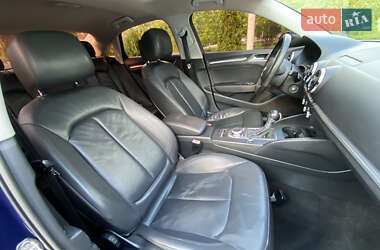 Седан Audi A3 2015 в 
