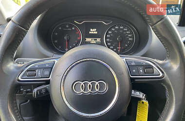 Седан Audi A3 2015 в 
